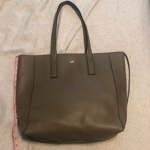 NWOT MICHAEL KORS LEATHER TOTE